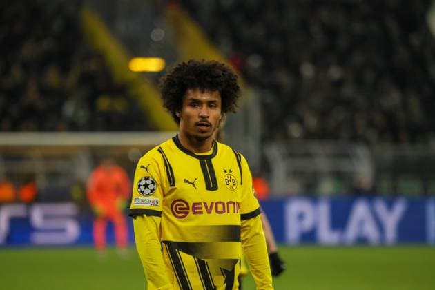 Dortmund, Deutschland 19. Februar 2025: Champions League - 2024 2025 - Borussia Dortmund vs. Sporting Lissabon Im Bild: Karim Adeyemi (BVB) Signal Iduna Park Nordrhein Westfalen Copyright: xFotostandx xFantinix