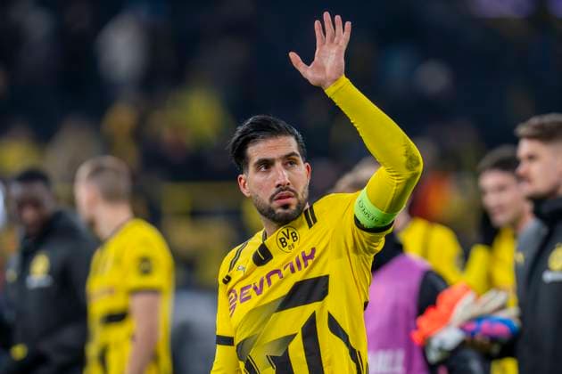 19.02.2025, Borussia Dortmund vs. Sporting Lissabon, UEFA Champions League, Playoff-Rückspiel Dortmunds Emre Can winkt den Fans. Wichtiger Hinweis: Gemaess den Vorgaben der UEFA ist es untersagt, in dem Stadion und oder vom Spiel angefertigte Fotoaufnahmen in Form von Sequenzbildern und oder videoaehnlichen Fotostrecken zu verwerten bzw. verwerten zu lassen. Copyright: xBahhoxKarax