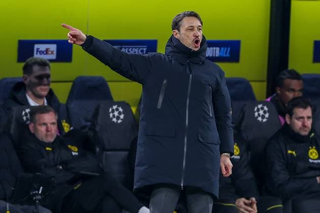 19.02.2025, Fußball, UEFA Champions League, Borussia Dortmund - Sporting Lissabon, Signal Iduna Park, Knockout phase play-offs, Saison 2024 2025: Trainer Niko Kovac (Cheftrainer BVB) gestikulierend an der Seitenlinie Nordrhein-Westfalen Deutschland