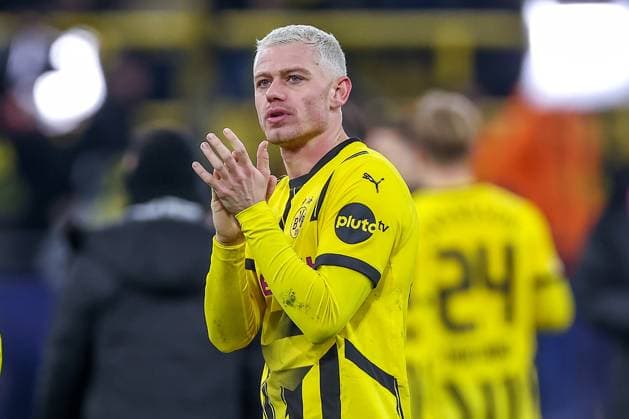 19.02.2025, Fußball, UEFA Champions League, Borussia Dortmund - Sporting Lissabon, Signal Iduna Park, Knockout phase play-offs, Saison 2024 2025: Julian Ryerson (BVB 26) Nordrhein-Westfalen Deutschland