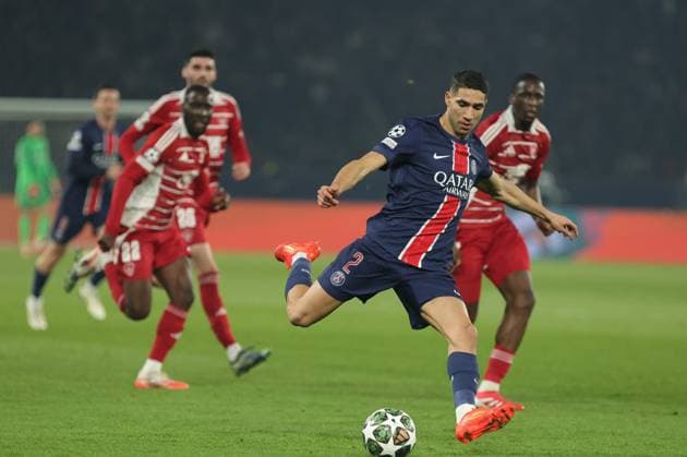 Foot : Ligue des Champions Paris SG Brest PHOTOPQR LE PARISIEN Olivier Arandel ; Paris ; 19 02 2025 ; Paris, France Mercredi 19 février 2025 Sports Football Ligue des Champions Paris-SG Brest LP Olivier Arandel Achraf Hakimi Paris, France, feb 19th 2025 Champions league between 2 french clubs : Paris PSG vs Brest