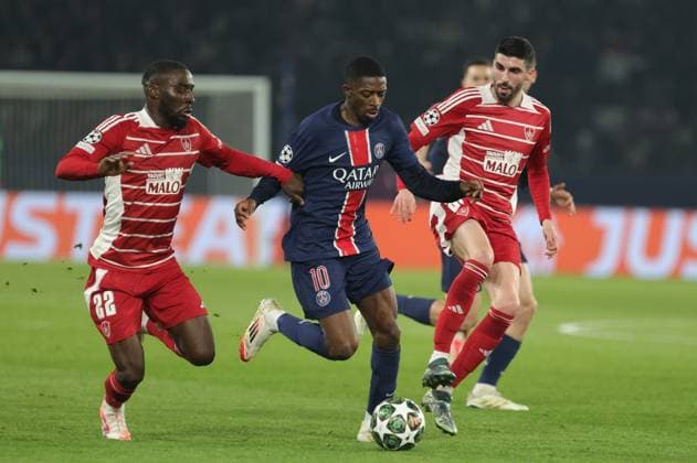 Foot : Ligue des Champions Paris SG Brest PHOTOPQR LE PARISIEN Olivier Arandel ; Paris ; 19 02 2025 ; Paris, France Mercredi 19 février 2025 Sports Football Ligue des Champions Paris-SG Brest LP Olivier Arandel Ousmane Dembele Paris, France, feb 19th 2025 Champions league between 2 french clubs : Paris PSG vs Brest