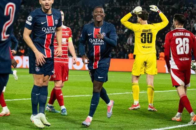 FOOTBALL : Paris SG vs Stade Brestois - Ligue des Champions - Barrage Retour - 19 02 2025 Joie des joueurs du Paris SG aprÃ s le but de Nuno Mendes (Paris SG) ParisFrance  Copyright: xBaptistexAutissierx