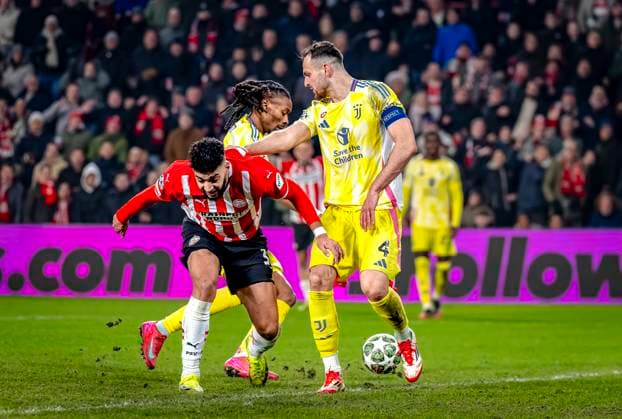 PSV Eindhoven midfielder Ismael saibari, Juventus defender Federico Gatti during the match PSV - Juventus at the Philips stadium for the UEFA Champions League - Knockout phase play-offs - 2nd leg season 2024-2025 in EINDHOVEN, Netherlands on 19 february 2025, (photo by Marcel van Dorst EYE4images DeFodi Images)