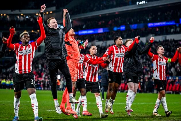 PSV defender Adamo Nagalo, PSV goalkeeper Walter Benitez, PSV defender Armando Obispo, PSV defender Ryan Flamingo, PSV forwarder Noa Lang, PSV forwarder Luuk de Jong celebrating the win, during the match PSV - Juventus at the Philips stadium for the UEFA Champions League - Knockout phase play-offs - 2nd leg season 2024-2025 in EINDHOVEN, Netherlands on 19 february 2025, (photo by Stefan Koops EYE4images DeFodi Images)