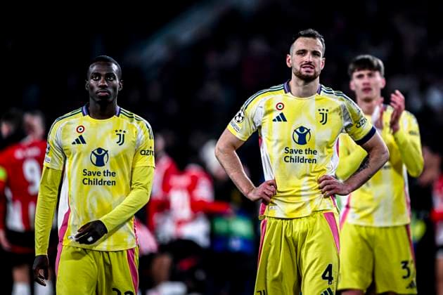 Juventus forwarder Timothy Weah, Juventus defender Federico Gatti are disappointed after the match, during the match PSV - Juventus at the Philips stadium for the UEFA Champions League - Knockout phase play-offs - 2nd leg season 2024-2025 in EINDHOVEN, Netherlands on 19 february 2025, (photo by Stefan Koops EYE4images DeFodi Images)