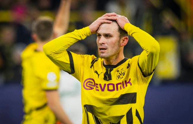 Dortmund, Germany. 19th Feb 2025. Pascal Gross (BvB) Borussia Dortmund - Sporting Lisbon Borussia Dortmund - Sporting Lissabon 19.02.2025