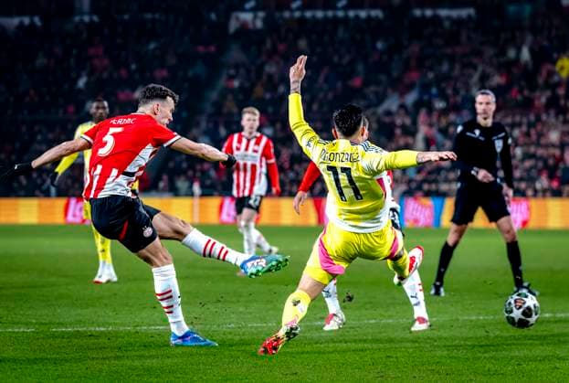 PSV Eindhoven forwarder Ivan Perisic shot on goal during the match PSV - Juventus at the Philips stadium for the UEFA Champions League - Knockout phase play-offs - 2nd leg season 2024-2025 in EINDHOVEN, Netherlands on 19 february 2025, (photo by Marcel van Dorst EYE4images DeFodi Images)