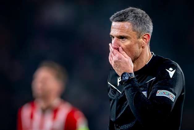 Referee Slavko Vincic during the match PSV - Juventus at the Philips stadium for the UEFA Champions League - Knockout phase play-offs - 2nd leg season 2024-2025 in EINDHOVEN, Netherlands on 19 february 2025, (photo by Marcel van Dorst EYE4images DeFodi Images)