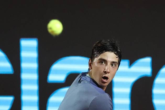 (250220) -- RIO DE JANEIRO, Feb. 20, 2025 -- Alexander Shevchenko of Kazakhstan hits a return during the men s singles round of 16 match against Alexander Zverev of Germany at the 2025 ATP, Tennis Herren 500 Rio Open at Jockey Club Brasileiro in Rio de Janeiro, Brazil, on Feb. 19, 2025. (Photo by Xinhua) (SP)BRAZIL-RIO DE JANEIRO-TENNIS-RIO OPEN-MEN S SINGLES ClaudiaxMartini 