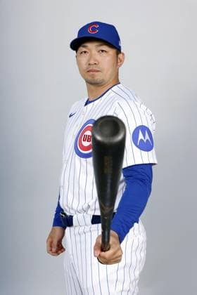 Baseball: Cubs outfielder Suzuki Chicago Cubs outfielder Seiya Suzuki poses during a photo session at spring training in Mesa, Arizona, on Feb. 17, 2025.  A14AA0004175882P