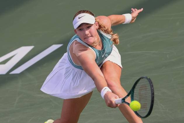 Sport Themen der Woche KW08 Sport Bilder des Tages Mirra Andreev, Dubai Duty Free Tennis Championships, Dubai, U.A.E. *** Mirra Andreev, Dubai Duty Free Tennis Championships, Dubai, U A E Copyright: xJuergenxHasenkopfx