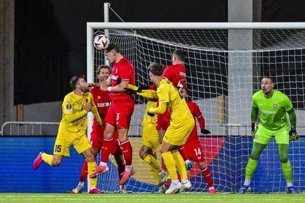BODO, Aspmyra stadium, 20-02-2025 , season 2024 2025 , Europa League during the match Bodo Glimt - Twente. Twente player Gustaf Lagerbielke heads away. Bodo Glimt - Twente  x27954214x Copyright: