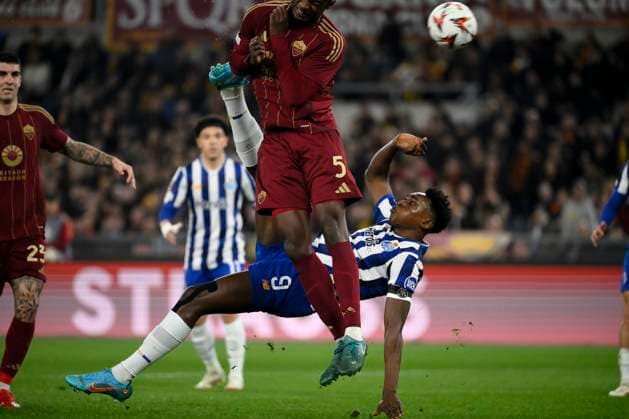 Samuel Omorodion Aghehowa of FC Porto scores the goal of 0-1 during the Europa League football match between AS Roma and FC Porto at Olimpico stadium in Rome (Italy), February 20, 2025. andreaxstaccioli