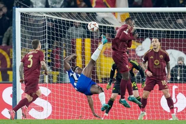 Samu Omorodion (Porto FC) scores his team s first goal, UEFA Europa League 2024 25 League Knockout Play-off Second Leg, AS Roma v FC Porto, Olimpico Stadium , February 20, 2025, Rome, Italy.