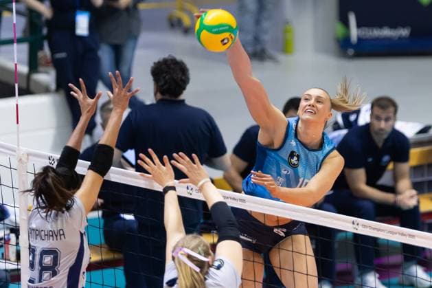 Sport Bilder des Tages Anna Smrek (VeroVolley Milano) during CEV Champions League Women 2025 match between Numia Vero Volley Milano and SSC Palmberg Schwerin at Opiquad Arena, Monza, Italy on February 20, 2025& x9; during Numia Vero Volley Milano vs SSC Palmberg Schwerin, CEV Champions League Women volleyball match in Milan, Italy, February 20 2025  Copyright: xValerioxOrigo IPAxSportx xipa-agency.netx xx IPA_54335842 IPA_Agency_IPA54335842