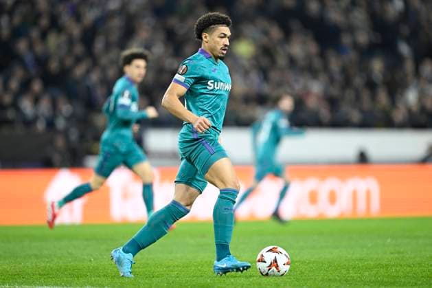 RSC Anderlecht v Fenerbahce - UEFA Europa League ANDERLECHT, BELGIUM - FEBRUARY 20 : Adryelson Silva defender of RSC Anderlecht in action during the UEFA Europa League 2024 25 knockout phase play-off match second leg between RSC Anderlecht and Fenerbahce on February 20, 2025 in Anderlecht, Belgium, 20 02 2025 Anderlecht Belgium  Copyright: xNicoxVereeckenx