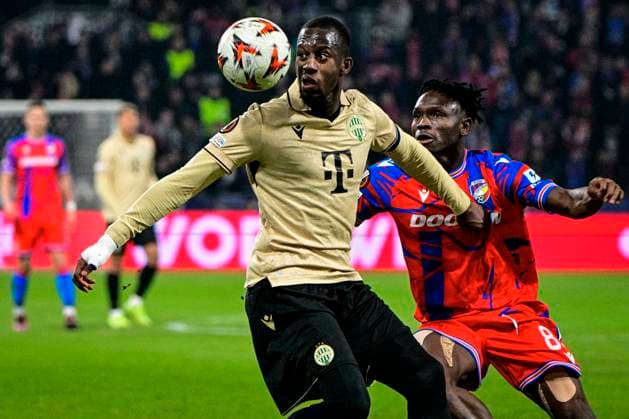 L-R Ibrahim Cisse (Ferencvaros) and Prince Adu (Plzen) in action during the UEFA Europa League, 2nd round match: FC Viktoria Plzen vs Ferencvaros Budapest, in Pilsen, Czech Republic, on February 20, 2025. (CTKxPhoto VitxSimanek) CTKPhotoP2025022009801  CTKPhotoP2025022009801