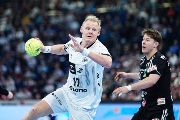 Patrick Wiencek (THW Kiel, 17) GER, THW Kiel vs. HC Erlangen, Handball, Bundesliga, Spieltag, 20, Saison 2024 2025, 20.02.2025 GER, THW Kiel vs. HC Erlangen, Handball, Bundesliga, Spieltag, 20, Saison 2024 2025, 20.02.2025 Kiel Copyright: xEibner-Pressefoto MarcelxvonxFehrnx EP_MFN