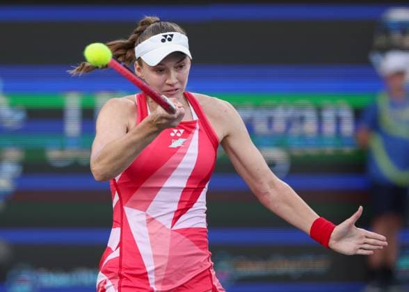 Elena Rybakina (KAZ), Dubai Duty Free Tennis Championships, Dubai, U.A.E. Copyright: xJuergenxHasenkopfx