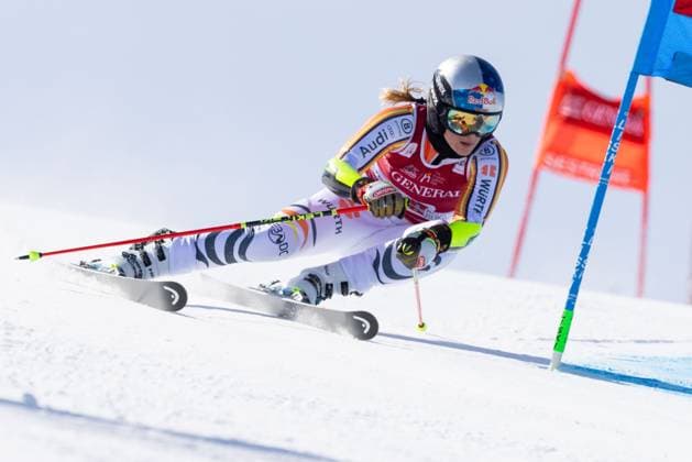 Sport Themen der Woche KW08 Sport Bilder des Tages ALPINE SKIING - FIS WC Sestriere SESTRIERE,ITALY,21.FEB.25 - ALPINE SKIING - FIS World Cup, giant slalom, ladies. Image shows Emma Aicher (GER).  GEPAxpictures xMathiasxMandl