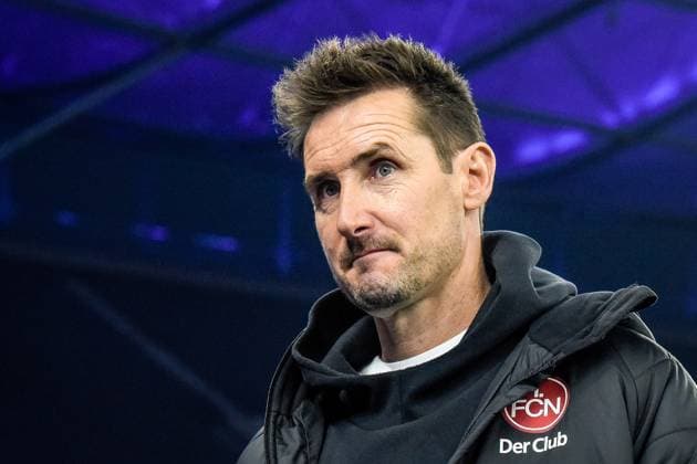 Fussball 2.Bundesliga, Hertha BSC Berlin - 1.FC Nürnberg 21.02.2025, xdanx, Fussball 2.Bundesliga, Hertha BSC Berlin - 1.FC Nürnberg v.l. Miroslav Klose ((1.FC Nuernberg Trainer) (DFL DFB REGULATIONS PROHIBIT ANY USE OF PHOTOGRAPHS as IMAGE SEQUENCES and or QUASI-VIDEO) Daniel Lakomski Mix1 Berlin Olympiastadion Berlin Deutschland (DEU) Copyright: xDanielxLakomskix