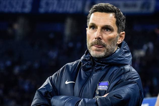 Fussball 2.Bundesliga, Hertha BSC Berlin - 1.FC Nürnberg 21.02.2025, xdanx, Fussball 2.Bundesliga, Hertha BSC Berlin - 1.FC Nürnberg v.l. Stefan Leitl (Hertha BSC Trainer) (DFL DFB REGULATIONS PROHIBIT ANY USE OF PHOTOGRAPHS as IMAGE SEQUENCES and or QUASI-VIDEO) Daniel Lakomski Mix1 Berlin Olympiastadion Berlin Deutschland (DEU)