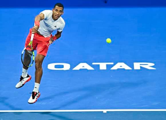 ATP, Tennis Herren QATAR EXXONMOBIL OPEN SEMIFINAL Felix Auger-Aliassime of Canada competes in his Semifinal match against Andrey Rubble of Russia during the ATP Qatar ExxonMobil Open 2025 tennis tournament at the Khalifa International Tennis Complex in Doha, Qatar, on February 21, 2025 DOHA Qatar Copyright: xNoushadxThekkayilx