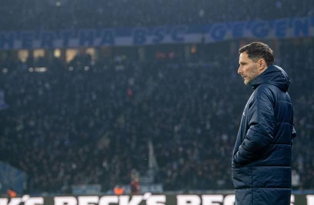 Fussball, Herren, Saison 2024 2025, 2. Bundesliga (23. Spieltag), Hertha BSC - 1. FC Nürnberg, Trainer Stefan Leitl (Hertha BSC), 21.02. 2025,