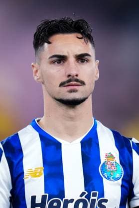AS Roma v FC Porto - UEFA Europa League 2024 25 Knockout Play-off Second Leg Stephen Eustaquio of FC Porto looks on during the UEFA Europa League 2024 25 Knockout Play-off Second Leg match between AS Roma and FC Porto at Stadio Olimpico on February 20, 2025 in Rome, Italy. Rome Stadio Olimpico Rome Italy Copyright: xGiuseppexMaffiax UEL_Roma-Porto_200225DSC06875