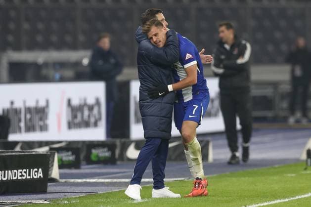 21.02.2025, xtgx, Fussball - 2.Bundesliga, Hertha BSC Berlin - 1.FC Nuernberg emspor, v.l. Stefan Leitl (Hertha, Trainer) und Florian Niederlechner (Hertha, 7) (DFL DFB REGULATIONS PROHIBIT ANY USE OF PHOTOGRAPHS as IMAGE SEQUENCES and or QUASI-VIDEO) Berlin