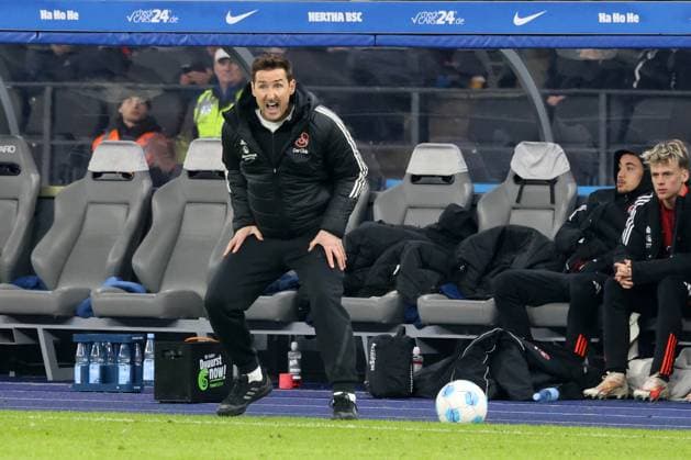 DEU, DFL, 2. FBL, Hertha BSC vs. 1.FC Nuernberg, 21.02.2025, Berliner Olympiastadion, Berlin, DEU, DFL, 2. FBL, Hertha BSC vs. 1.FC Nuernberg, im Bild Cheftrainer Miroslav Klose (1.FC Nuernberg) DFL - regulations prohibit any use of Photographs as image sequences and or quasi-video Foto: Juergen Engler nordphoto GmbH