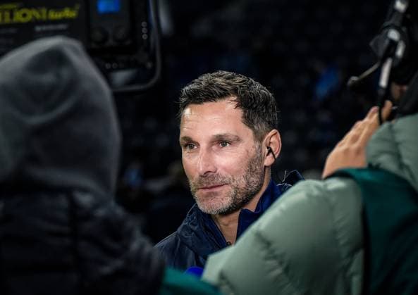 Fussball 2.Bundesliga, Hertha BSC Berlin - 1.FC Nürnberg 21.02.2025, xdanx, Fussball 2.Bundesliga, Hertha BSC Berlin - 1.FC Nürnberg v.l. Stefan Leitl (Hertha BSC Trainer) (DFL DFB REGULATIONS PROHIBIT ANY USE OF PHOTOGRAPHS as IMAGE SEQUENCES and or QUASI-VIDEO) Daniel Lakomski Mix1 Berlin Olympiastadion Berlin Deutschland (DEU)