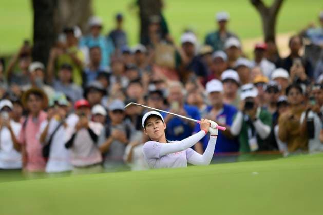 LPGA, Golf Damen Thailand 2025 Jeeno Thitikul of Thailand is playing her approach shot during the Round 3 of the Honda LPGA Thailand 2025 at Siam Country Club Old Course on February 22, 2025 in Pattaya, Chonburi, Thailand. Pattaya Chonburi Thailand  Copyright: xVachiraxVachirax originalFilename:kalong-lpgathai250222_nplsM.jpg