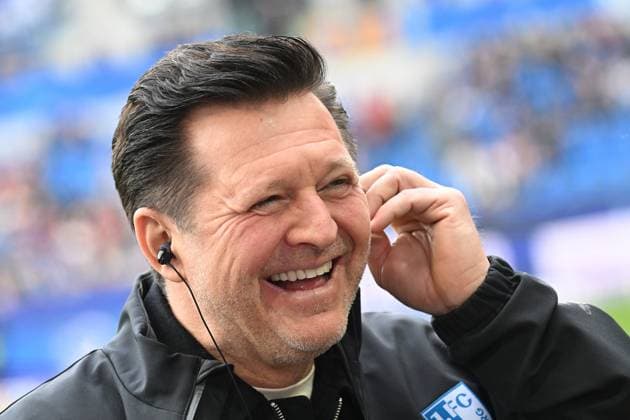 22.02.2025, xjhx, Fussball 2.Bundesliga, Karlsruher SC - 1.FC Magdeburg v.l. Trainer Coach Christian Titz (1.FC Magdeburg) (DFL DFB REGULATIONS PROHIBIT ANY USE OF PHOTOGRAPHS as IMAGE SEQUENCES and or QUASI-VIDEO) Karlsruhe
