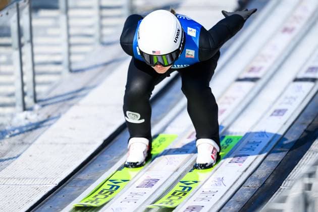 Ski jumping, Skispringen, Ski, nordisch - FIS WC Hinzenbach HINZENBACH,AUSTRIA,22.FEB.25 - NORDIC SKIING, SKI JUMPING - FIS World Cup, normal hill, ladies. Image shows Paige Jones (USA).  GEPAxpictures xChristianxMoser