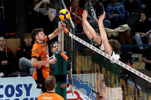 DEU, DVV, 1.VBL, BR Volleys vs. FT 1844 Freiburg, 22.02.2025, Max-Schmeling-Halle, Berlin, DEU, DVV, 1.VBL, BR Volleys vs. FT 1844 Freiburg, im Bild Ruben Schott (BR Volleys 13), Foto: Juergen Engler nordphoto GmbH