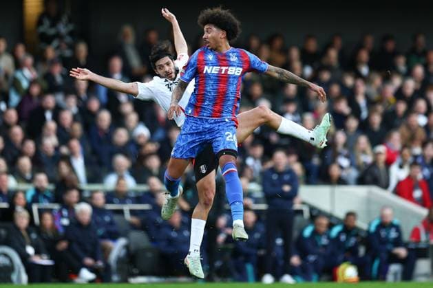 Sport Themen der Woche KW08 Sport Bilder des Tages Raul Jimenez of Fulham and Chris Richards of Crystal Palace Fulham v Crystal Palace, Premier League, Football, Craven Cottage, London, UK - 22 Feb 2025 EDITORIAL USE ONLY No use with unauthorised audio, video, data, fixture lists, club league logos or live services. Online in-match use limited to 120 images, no video emulation. No use in betting, games or single club league player publications.  Copyright: xSimonxDael Shutterstockx 15162320by