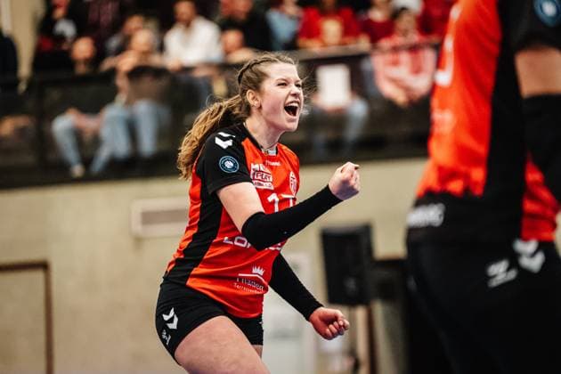 Volleyball Frauen Saison 2024 2025 2. Volleyball Bundesliga Frauen Pro ETV Hamburg vs. Allbau Volleys Essen 22.02.2025 Louisa Krams ( 17, ETV Hamburg) jubelt Hamburg Lokstedter Steindamm 52 Hamburg Deutschland