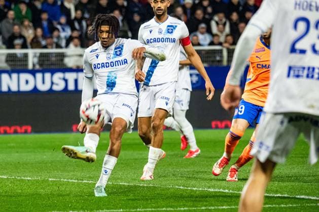 FOOTBALL :AJ Auxerre vs Olympique de Marseille - Ligue 1 - JournÃ e 23 - 21 02 2025 Gabriel Osho (AJ Auxerre) AuxerreFrance  Copyright: xBaptistexAutissierx