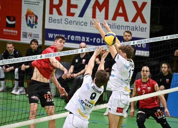 Volleyball 2. Bundesliga Saison 2024 2025 22.02.2024 TV Rottenburg - SV Schwaig Maik Trautmann (li, TV Rottenburg)