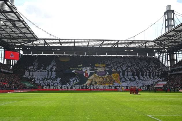 Fans 1. FC Köln machen eine Choreographie waehrend des Spiels der 2. Bundesliga zwischen dem 1. FC Köln und Fortuna Düsseldorf im RheinEnergieStadion am 23. February 2025 in Köln, Deutschland. (Foto von Ralf Treese DeFodi Images) +++ Fans 1. FC Köln doing a choreography during the 2. Bundesliga match between 1. FC Köln and Fortuna Düsseldorf at RheinEnergieStadion on February 23, 2025 in Cologne, Germany. (Photo by Ralf Treese DeFodi Images) DFB DFL REGULATIONS PROHIBIT ANY USE OF PHOTOGRAPHS AS IMAGE SEQUENCES AND OR QUASI-VIDEO. (Photo by Ralf Treese DeFodi Images)