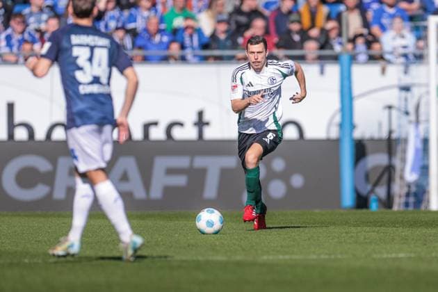 23.02.2025, Fussball, Saison 2024 2025, 2. Bundesliga, 23. Spieltag, SV Darmstadt 98 - FC Schalke 04, Ron Schallenberg (FC Schalke 04) Darmstadt Böllenfalltor Hessen Deutschland xRHR-FOTO YYx
