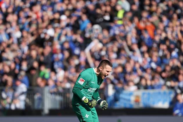 2025.02.23 xJFAx 2.Bundesliga 2024 25 23.Spieltag SV Darmstadt 98 - FC Schalke 04 v.l., Goalkeeper, Torwart Marcel Schuhen (SV Darmstadt 98) jubeln jubelt (DFL DFB REGULATIONS PROHIBIT ANY USE OF PHOTOGRAPHS as IMAGE SEQUENCES and or QUASI-VIDEO)