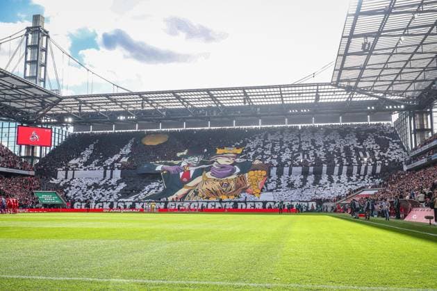 Sport Bilder des Tages 23.02.2025, Fußball, 1. FC Köln - Fortuna Düsseldorf, 2.. Fußball Bundesliga, 23. Spieltag, RheinEnergie-STADION, Saison 2024 2025: Tribüne Innenansicht Südkurve Choreografie Choreo DFB regulations prohibit any use of photographs as image sequences and or quasi-video. Nordrhein-Westfalen Deutschland