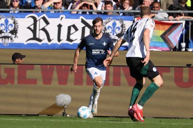 2025.02.23 xJFAx 2.Bundesliga 2024 25 23.Spieltag SV Darmstadt 98 - FC Schalke 04 v.l., Kilian Julian Corredor (SV Darmstadt 98) in aktion, in action, (DFL DFB REGULATIONS PROHIBIT ANY USE OF PHOTOGRAPHS as IMAGE SEQUENCES and or QUASI-VIDEO)
