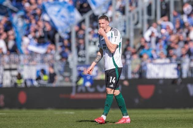23.02.2025, Fussball, Saison 2024 2025, 2. Bundesliga, 23. Spieltag, SV Darmstadt 98 - FC Schalke 04, Janik Bachmann (FC Schalke 04) Darmstadt Böllenfalltor Hessen Deutschland xRHR-FOTO YYx