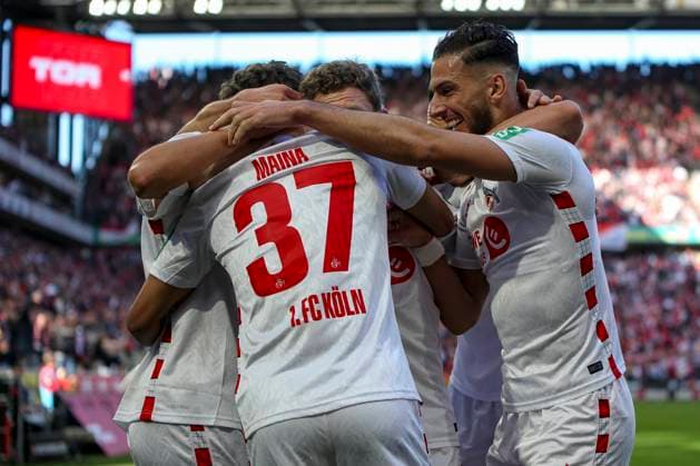 Köln, Deutschland, 23.02.25: Florian Kainz (1. FC Köln) Torjubel, jubelt mit seiner Mannschaft nach dem Treffer zum 1:0 waehrend des Spiels der 2. Bundesliga zwischen 1. FC Köln vs Fortuna Düsseldorf im RheinEnergieStadion Köln RheinEnergieStadion North Rhine-Westphalia Germany Copyright: xBrauer-Fotoagenturx xAdrianxSchlx