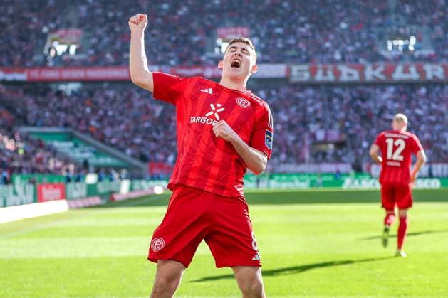 Sport Bilder des Tages 23.02.2025, Fußball, 1. FC Köln - Fortuna Düsseldorf, 2.. Fußball Bundesliga, 23. Spieltag, RheinEnergie-STADION, Saison 2024 2025: Torjubel nach dem 1:1 Ausgleich durch Isak Johannesson (Fortuna Düsseldorf 8) nach Elfmeter DFB regulations prohibit any use of photographs as image sequences and or quasi-video. Nordrhein-Westfalen Deutschland