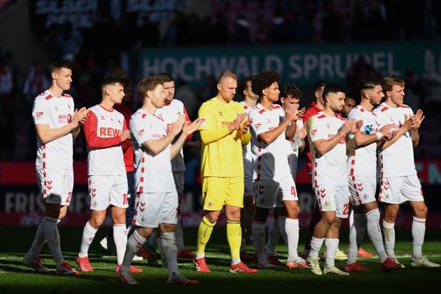 Spieler 1. FC Koeln gestikuliert, gestik waehrend des Spiels der 2. Bundesliga zwischen dem 1. FC Köln und Fortuna Düsseldorf im RheinEnergieStadion am 23. February 2025 in Köln, Deutschland. (Foto von Ralf Treese DeFodi Images) +++ Spieler 1. FC Koeln gestures during the 2. Bundesliga match between 1. FC Köln and Fortuna Düsseldorf at RheinEnergieStadion on February 23, 2025 in Cologne, Germany. (Photo by Ralf Treese DeFodi Images) DFB DFL REGULATIONS PROHIBIT ANY USE OF PHOTOGRAPHS AS IMAGE SEQUENCES AND OR QUASI-VIDEO. (Photo by Ralf Treese DeFodi Images)